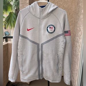 Nike Team USA Grey Sportswear Windrunner Tech Pack Hoodie